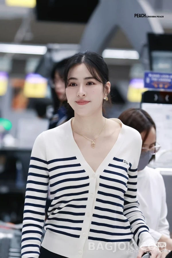 디올 디올 스트라이프 V넥 니트 가디건 상세 이미지