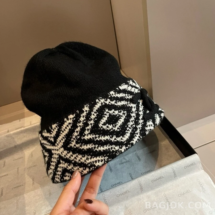 샤넬 샤넬 로고 지오메트릭 니트 비니 상세 이미지