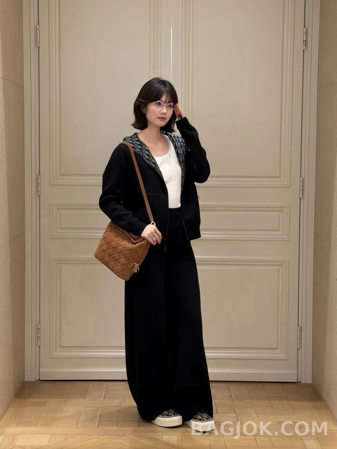 디올 디올 안감 모노그램 후드 집업 상세 이미지