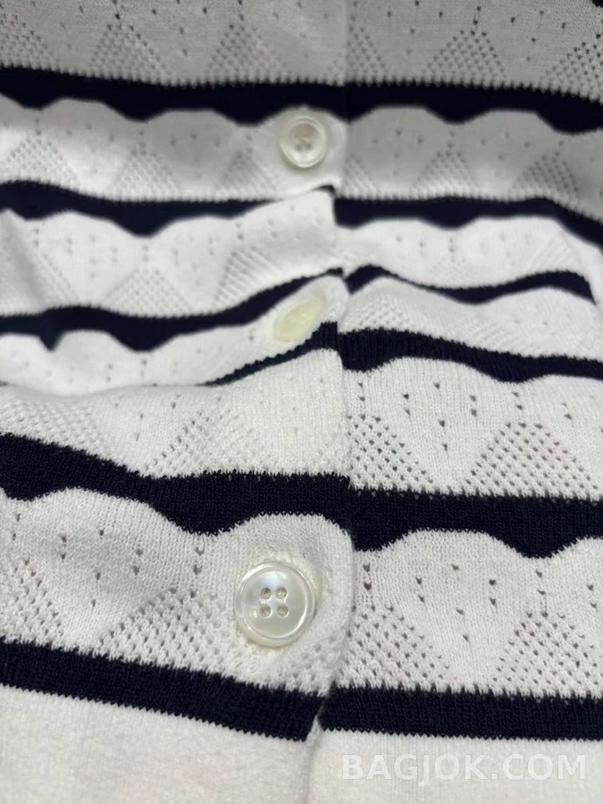 디올 디올 앤 스캘럽 스트라이프 니트 가디건 상세 이미지