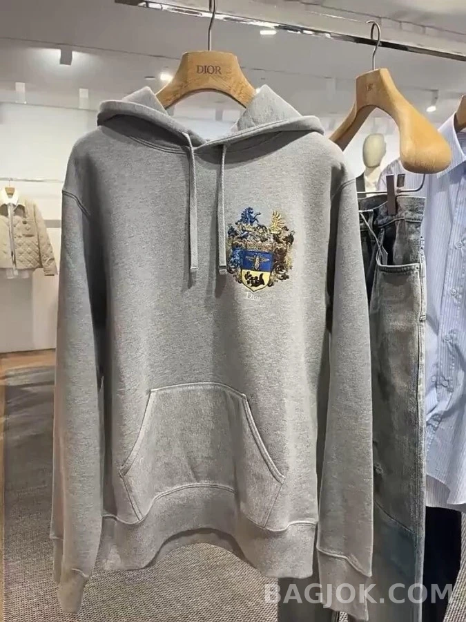 디올 디올 엠블럼 자수 후드 스웨트셔츠 상세 이미지