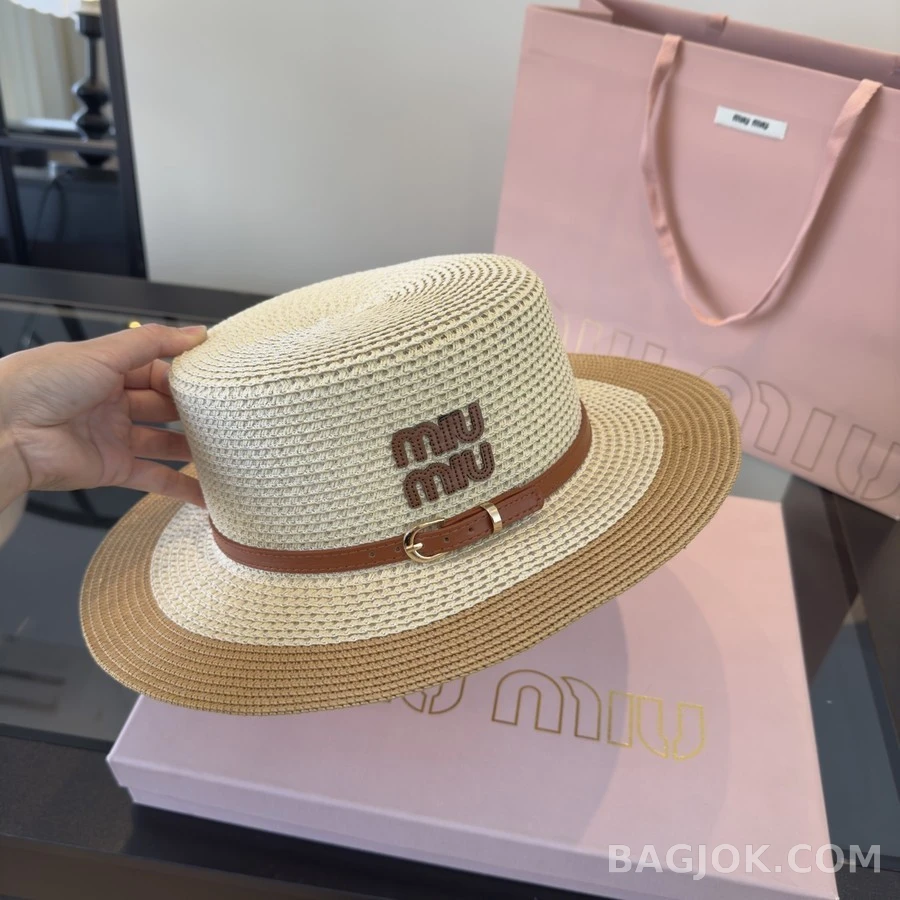 미우미우 미우미우 로고 디테일 스트로 햇 상세 이미지