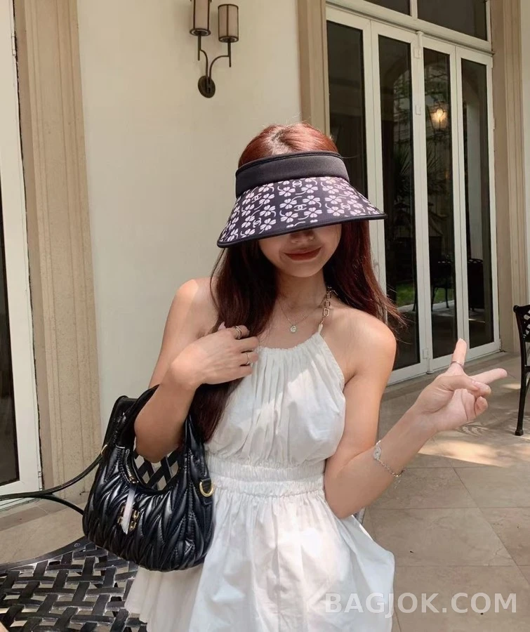 샤넬 샤넬 클로버 로고 패턴 바이저 상세 이미지