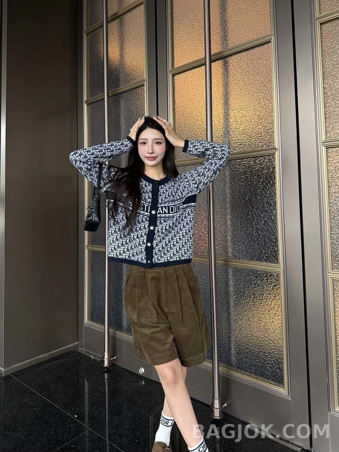 디올 디올 오블리크 패턴 레터링 가디건 상세 이미지