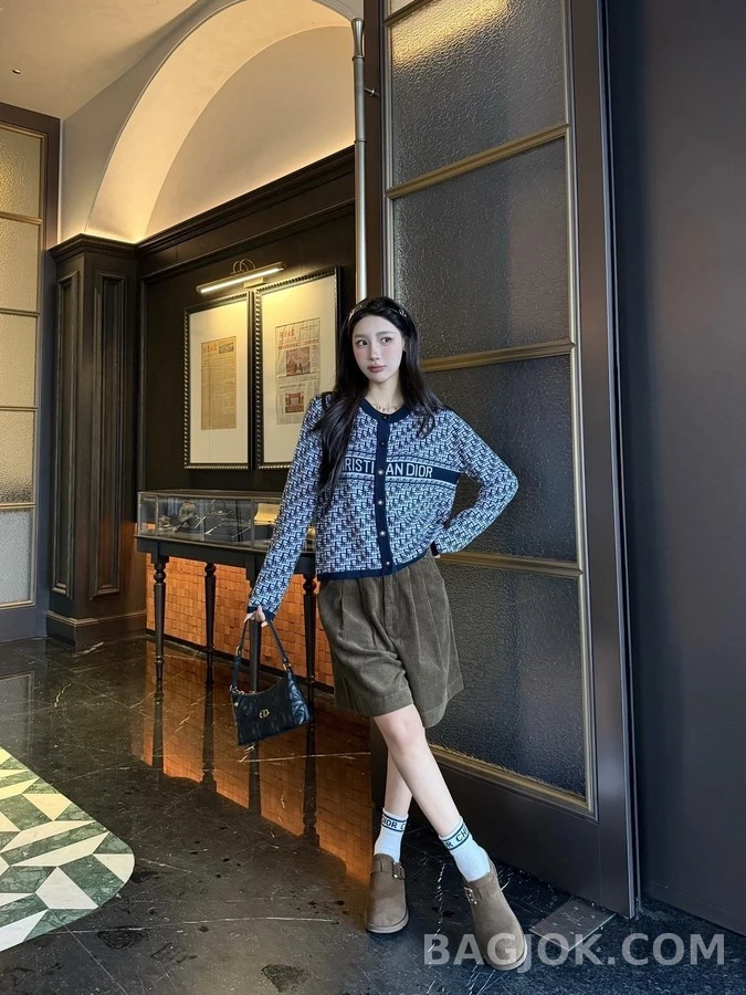 디올 디올 오블리크 패턴 레터링 가디건 상세 이미지
