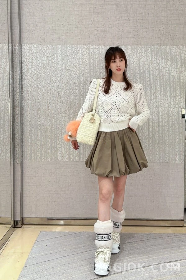 디올 디올 오픈워크 다이아몬드 니트 상세 이미지