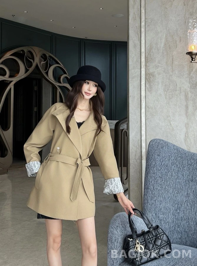 디올 디올 입깃 더블 브레스트 벨티드 코트 상세 이미지