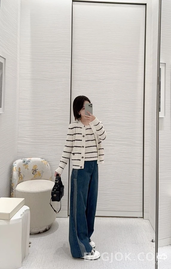 디올 디올 측면 스트라이프 와이드 데님 팬츠 상세 이미지