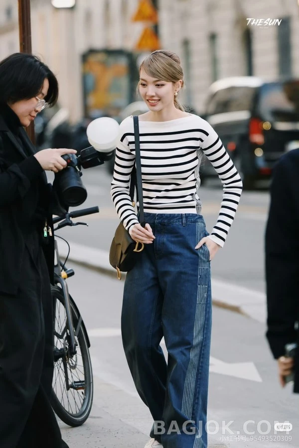 디올 디올 측면 스트라이프 와이드 데님 팬츠 상세 이미지