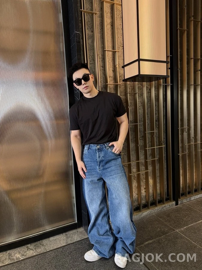 디올 디올 측면 스트라이프 자카드 로고 데님 팬츠 상세 이미지