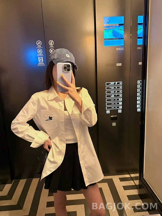 디올 디올 클로버 자수 긴팔 티셔츠 상세 이미지