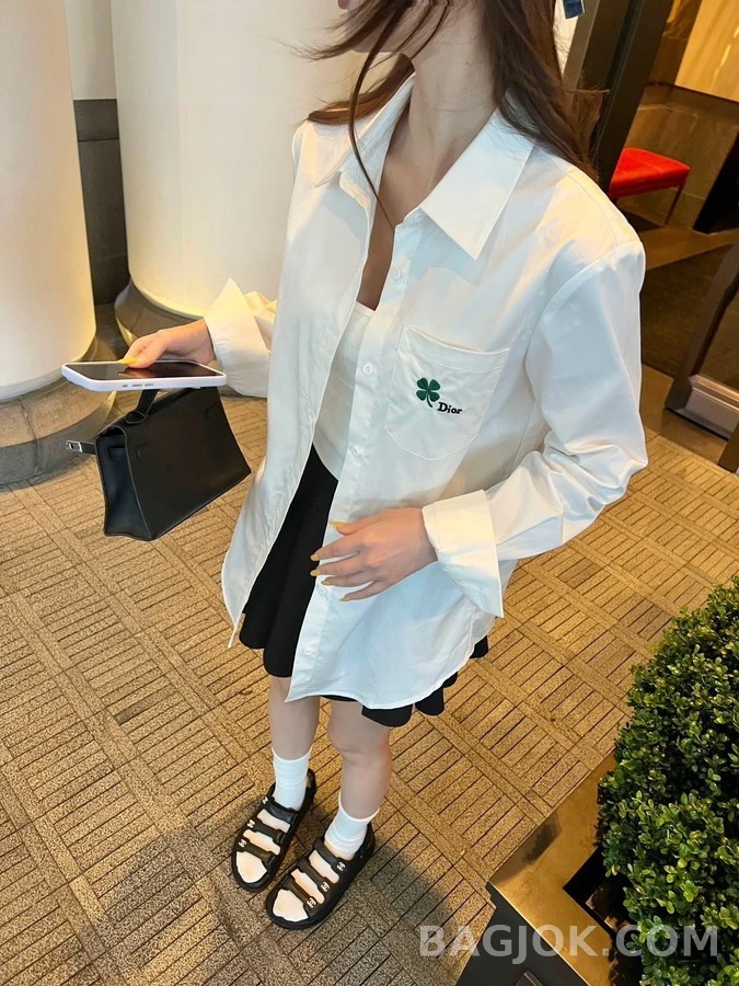 디올 디올 클로버 자수 긴팔 티셔츠 상세 이미지