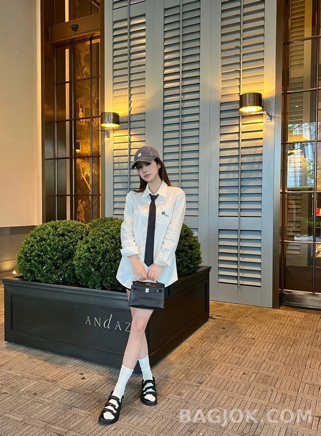 디올 디올 클로버 자수 긴팔 티셔츠 상세 이미지