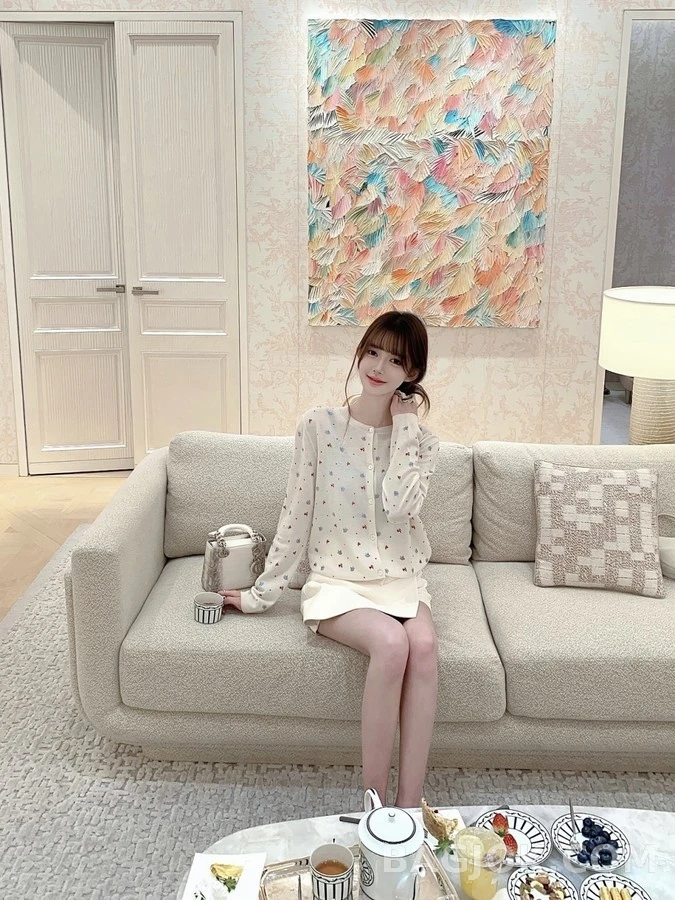 디올 디올 플라워 도트 자수 가디건 상세 이미지