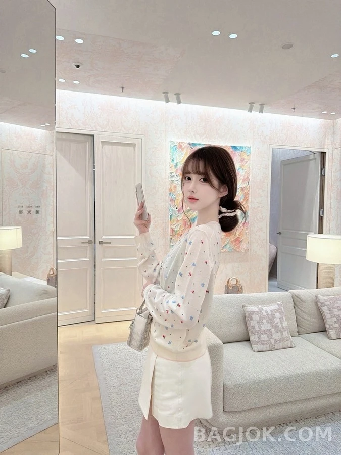 디올 디올 플라워 도트 자수 가디건 상세 이미지