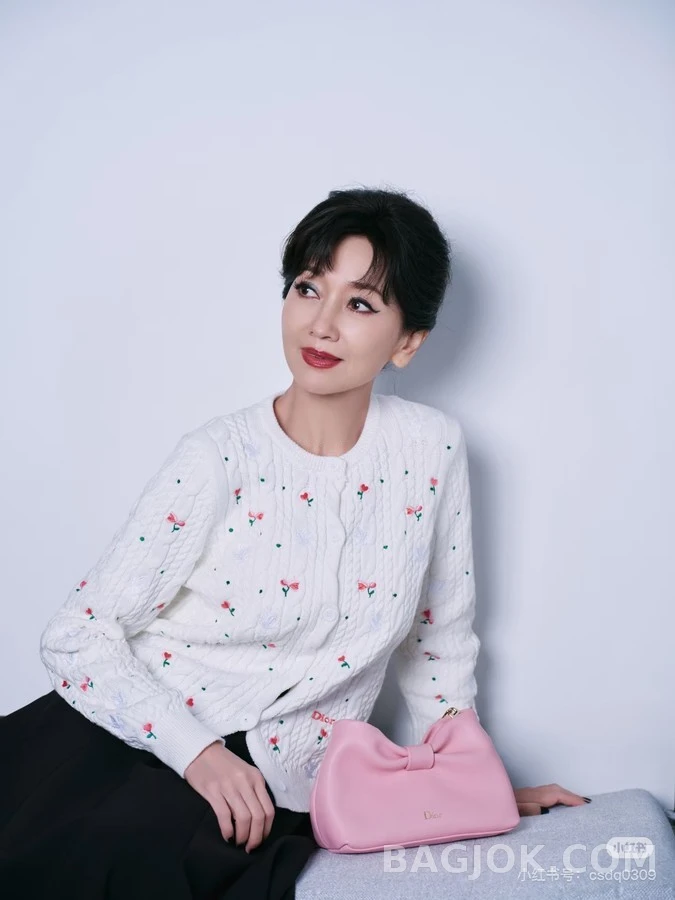 디올 디올 플라워 자수 꽈배기 가디건 상세 이미지