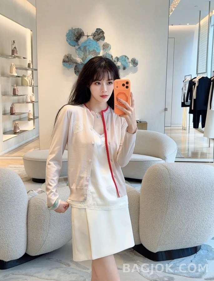 디올 디올 하트 자수 니트 가디건 상세 이미지