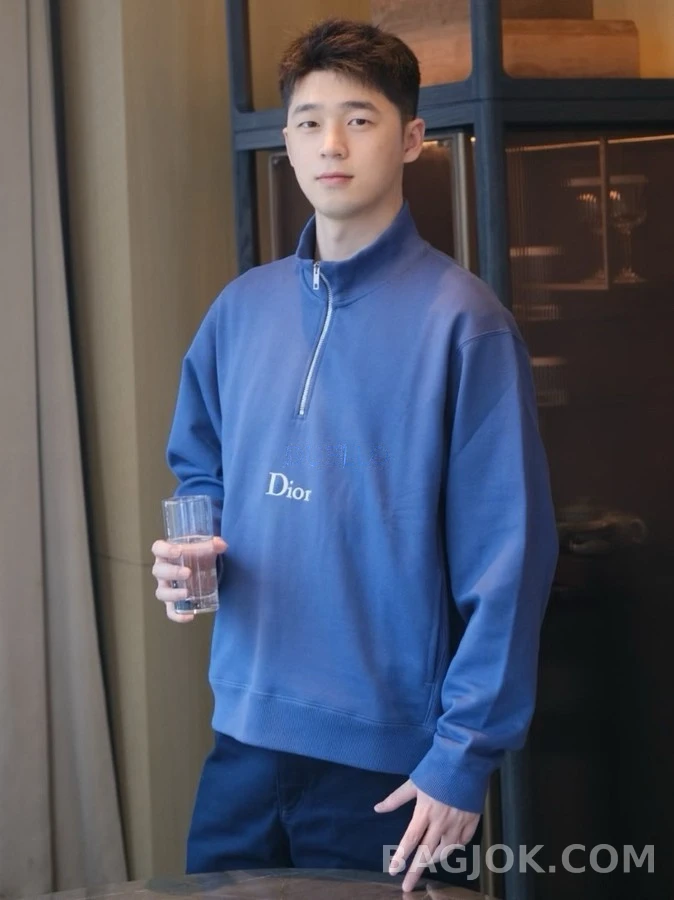 디올 디올 하프집업 로고 자수 맨투맨 상세 이미지