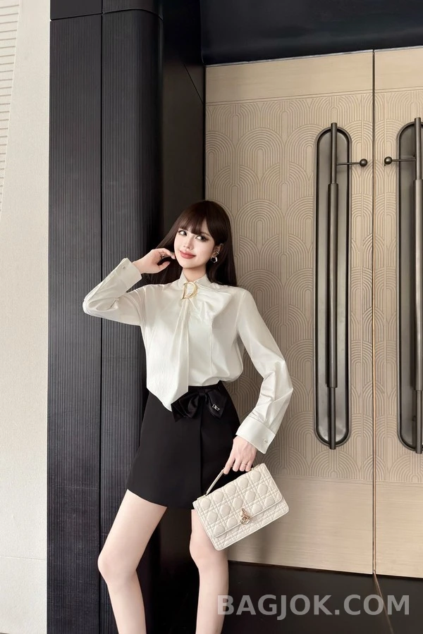 디올 디올 D 로고 타이넥 셔츠 상세 이미지