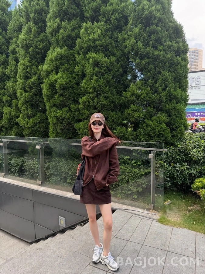 로로피아나 로로피아나 리버서블 린넨 봄버 자켓 상세 이미지