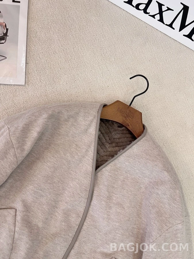 로로피아나 로로피아나 리버서블 쉐브론 퍼 자켓 상세 이미지