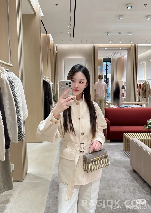 로로피아나 로로피아나 벨티드 울 자켓 상세 이미지