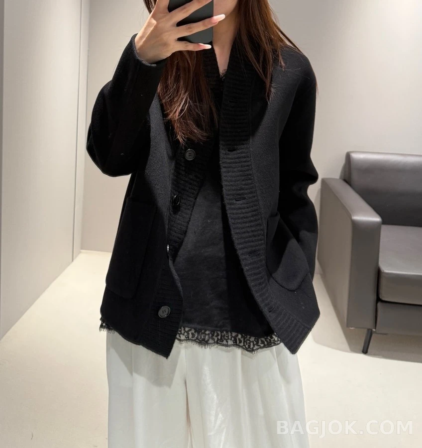 로로피아나 로로피아나 브이넥 니트 가디건 상세 이미지