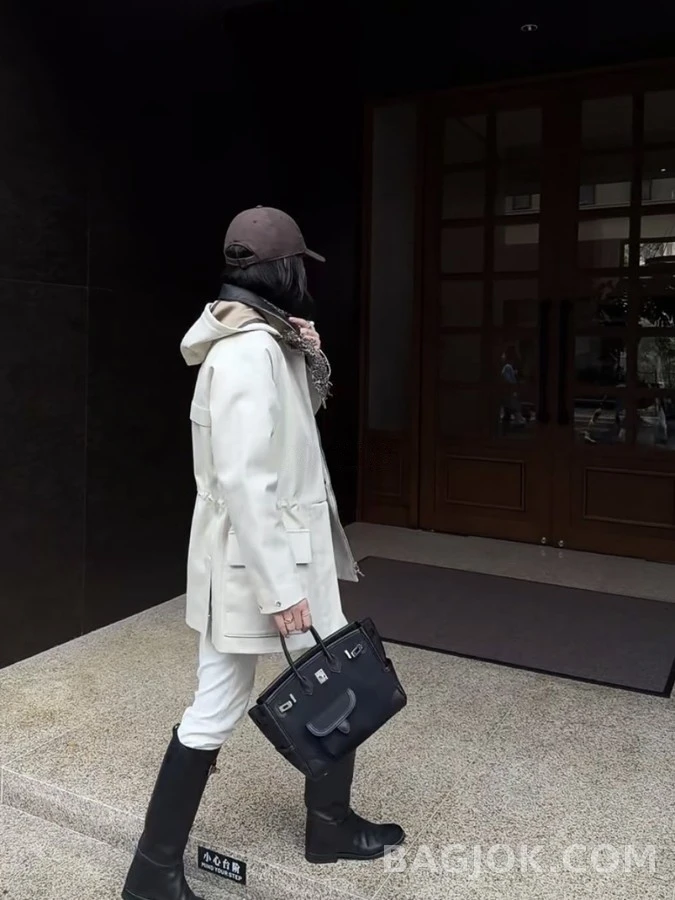 로로피아나 로로피아나 스웨이드 칼라 후드 자켓 상세 이미지