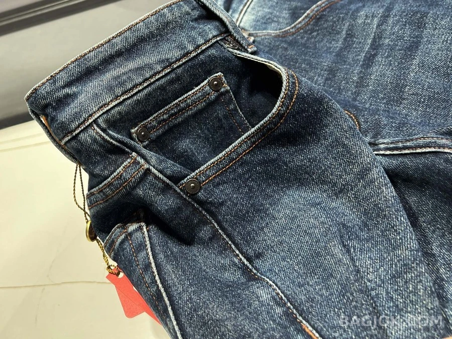 로로피아나 로로피아나 워시드 스트레이트 데님 팬츠 상세 이미지