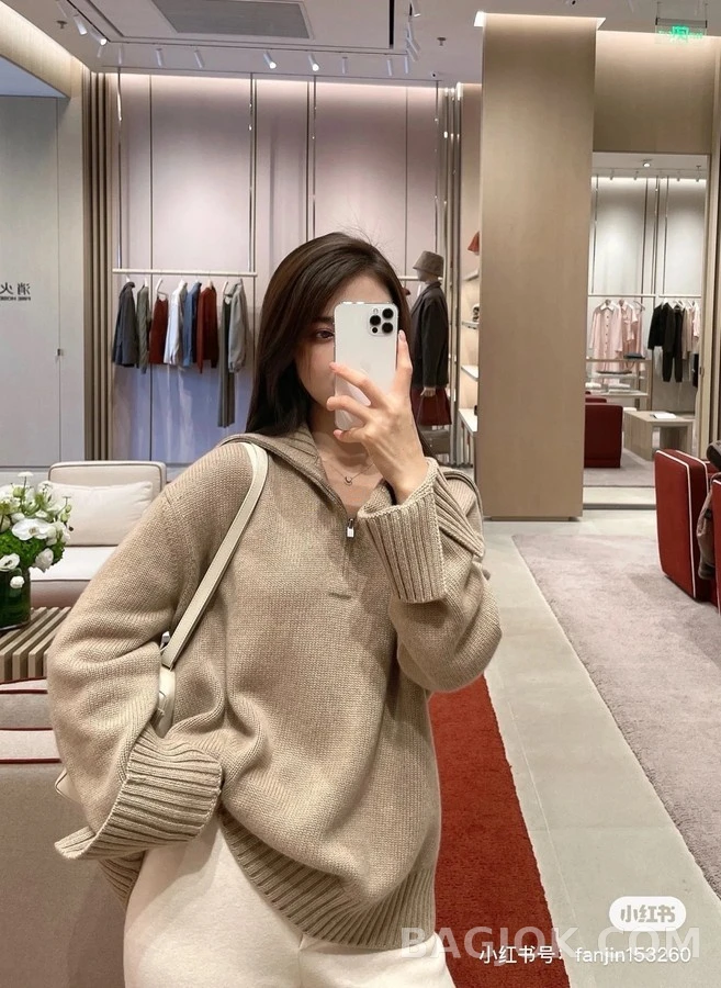 로로피아나 로로피아나 캐시미어 칼라 하프집업 니트 상세 이미지