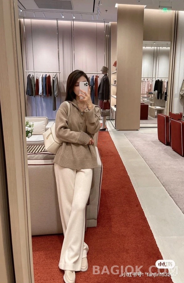 로로피아나 로로피아나 캐시미어 칼라 하프집업 니트 상세 이미지