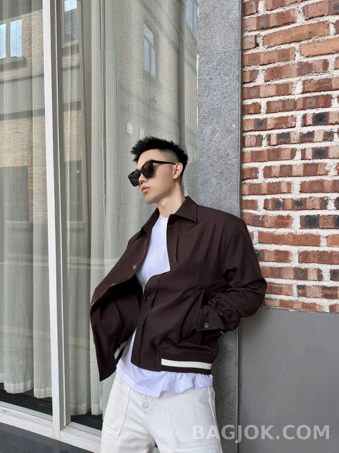 로에베 로에베 갈색 칼라넥 스트라이프 자켓 상세 이미지