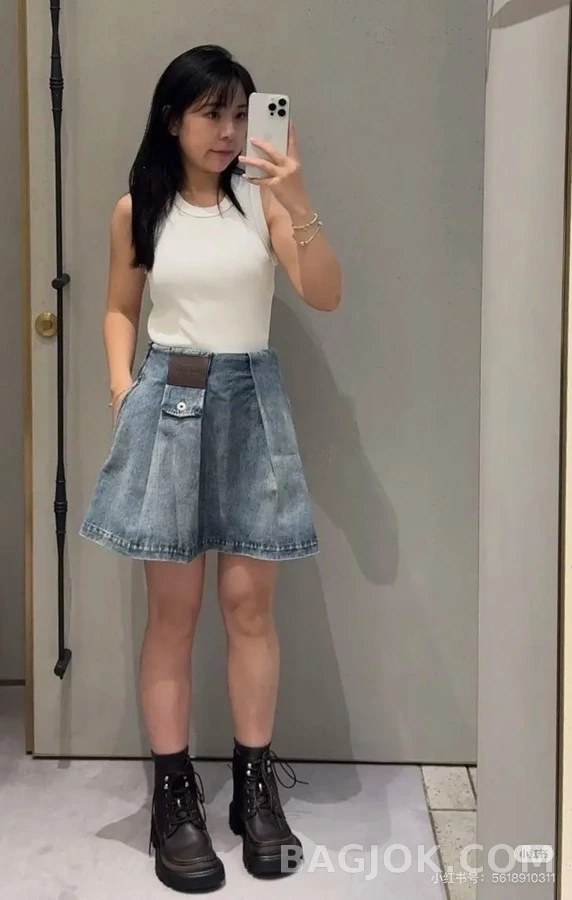 로에베 로에베 더블 압축 플리츠 데님 스커트 상세 이미지