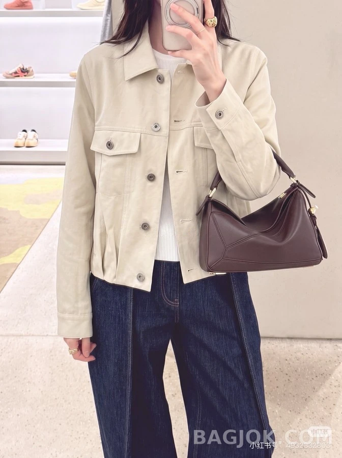 로에베 로에베 레트로 플리츠 크롭 자켓 상세 이미지