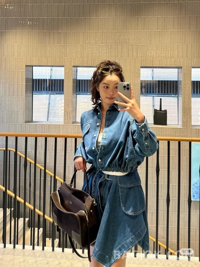 로에베 로에베 불규칙 헴 벨티드 데님 스커트 상세 이미지