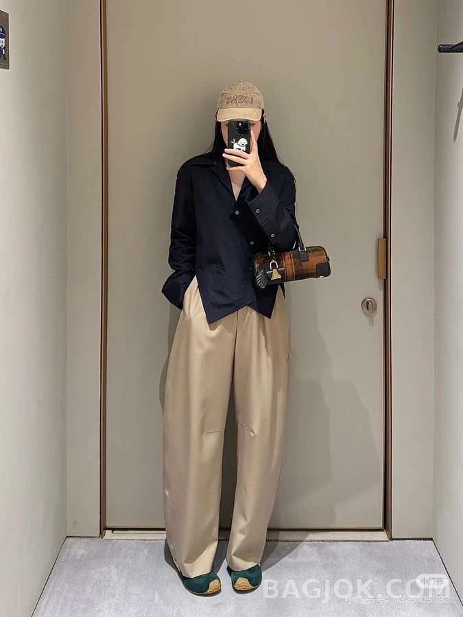 로에베 로에베 비대칭 대각선 플래킷 셔츠 상세 이미지