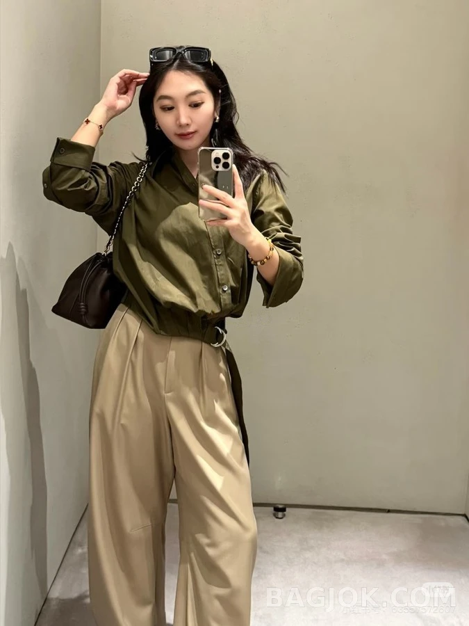 로에베 로에베 사이드 벨트 셔츠 상세 이미지