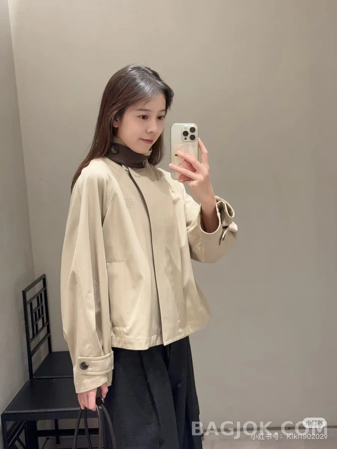 로에베 로에베 아나그램 가죽 칼라 숏 자켓 상세 이미지