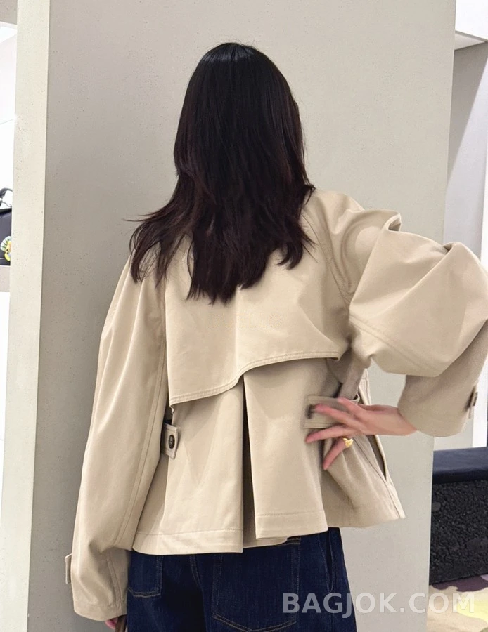 로에베 로에베 아나그램 로고 쇼트 트렌치 자켓 상세 이미지