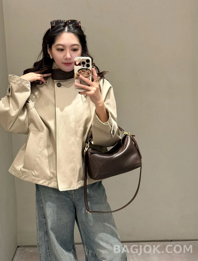 로에베 로에베 아나그램 로고 쇼트 트렌치 자켓 상세 이미지