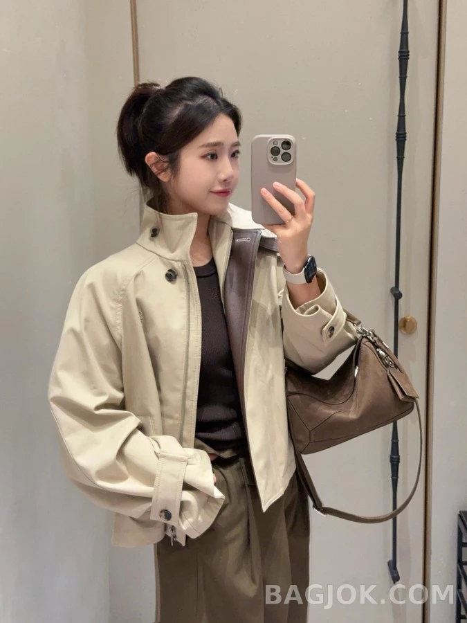 로에베 로에베 아나그램 로고 쇼트 트렌치 자켓 상세 이미지