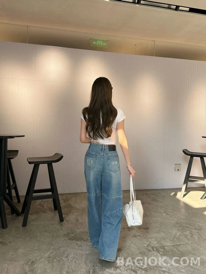 로에베 로에베 아나그램 워시드 와이드 데님 팬츠 상세 이미지