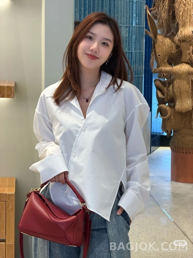 로에베 로에베 아나그램 자수 사선 버튼 셔츠 상세 이미지