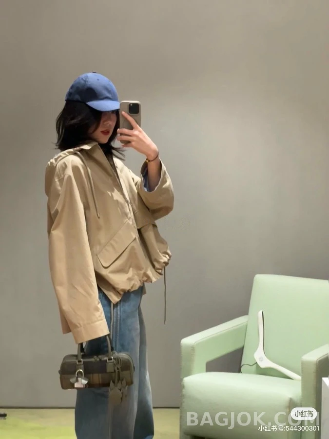 로에베 로에베 아나그램 자수 스트라이프 후드 집업 상세 이미지