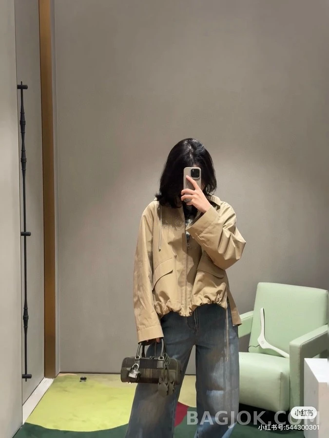 로에베 로에베 아나그램 자수 스트라이프 후드 집업 상세 이미지