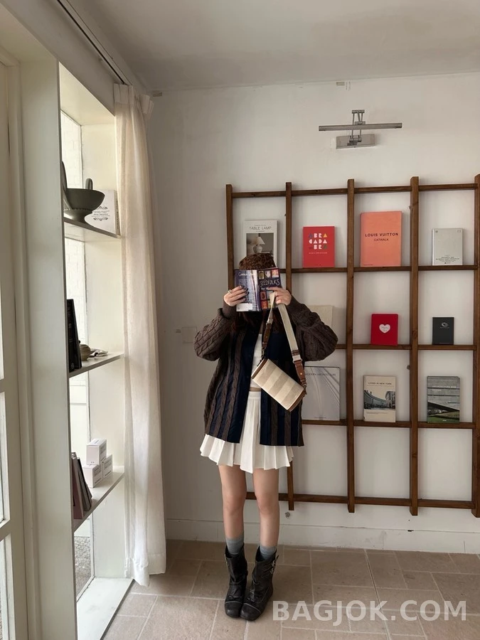 로에베 로에베 아나그램 자수 울 블렌드 셔츠 상세 이미지