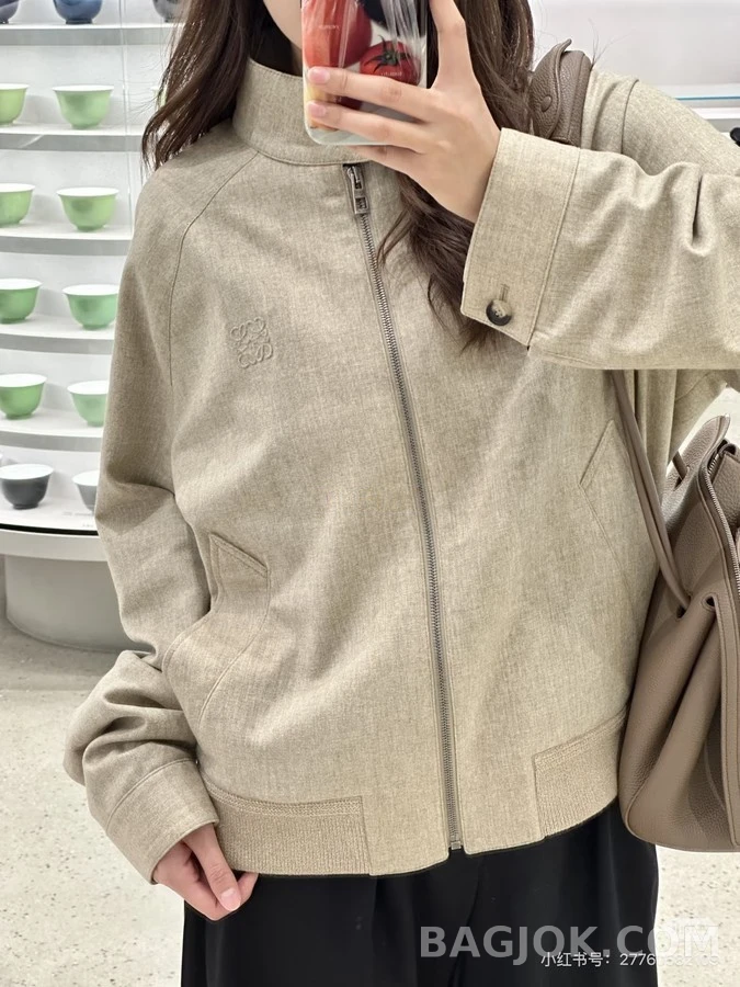 로에베 로에베 엠보싱 울 블렌드 집업 자켓 상세 이미지