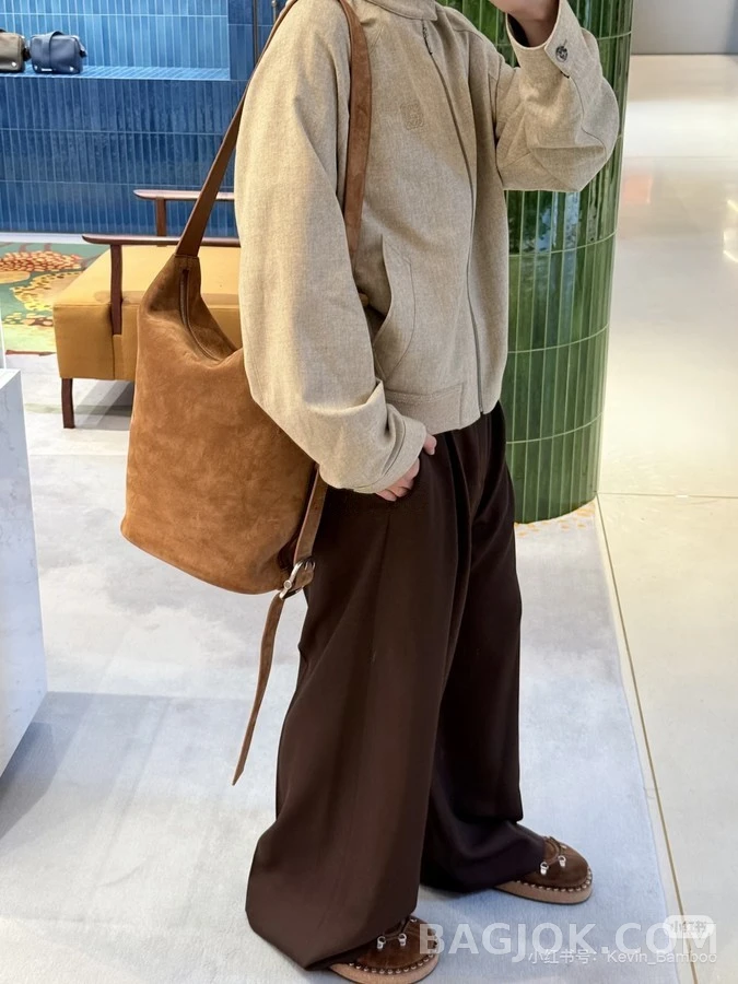 로에베 로에베 엠보싱 울 블렌드 집업 자켓 상세 이미지