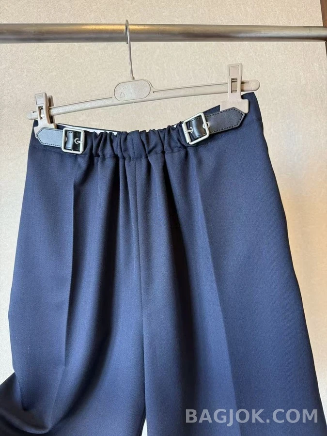 로에베 로에베 옆 허리 가죽 버클 밴딩 팬츠 상세 이미지