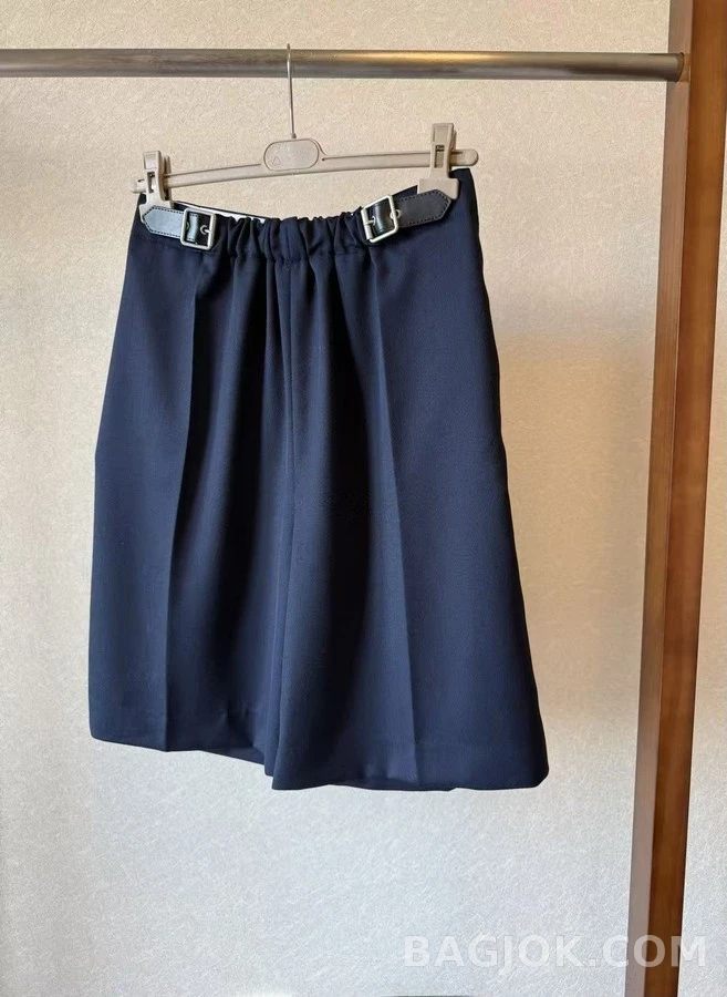 로에베 로에베 옆 허리 가죽 버클 밴딩 팬츠 상세 이미지